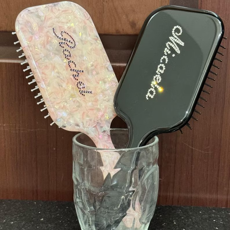 Personalized Square Hair Brush - Hair Care Names recension och pris